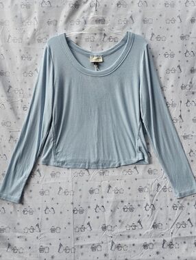 Universal Thread Ribbed Light Blue Long Sleeve Scoop Neck Top. Size XXL